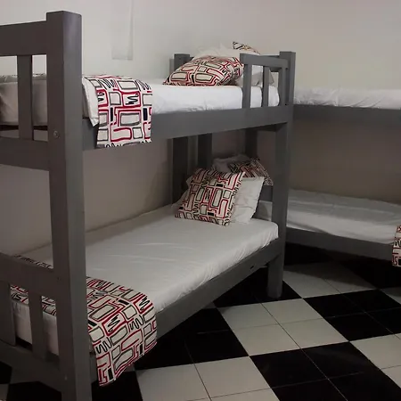 Hostel La Costena *