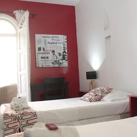 La Costena Hostal *