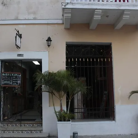 Hostal La Costena