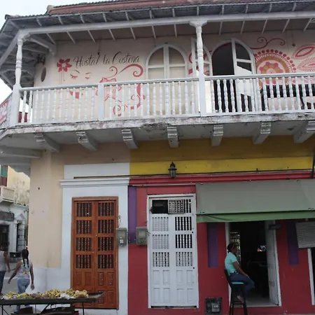 La Costena Hostal *