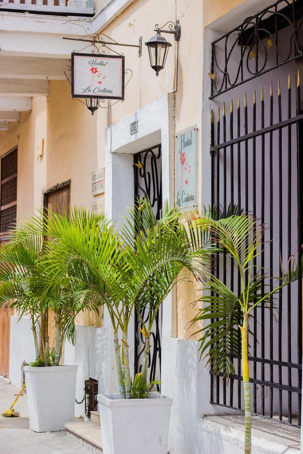Hostal La Costena *