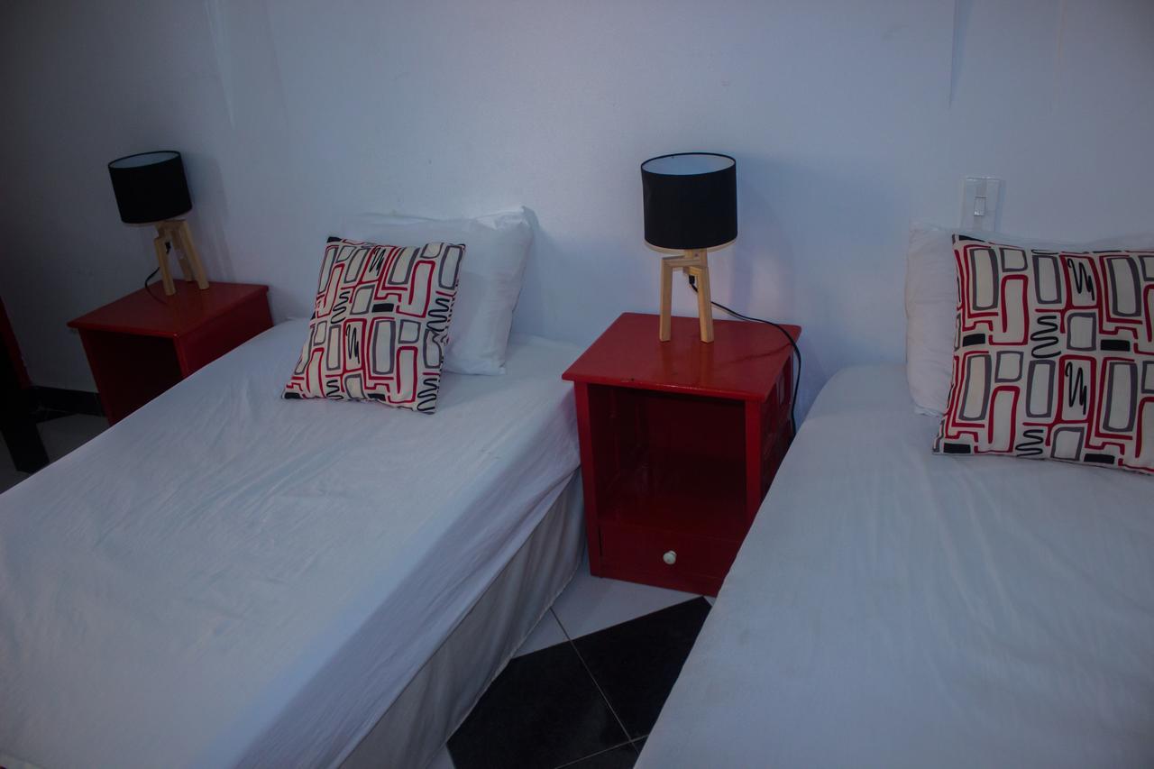 Hostal La Costena *