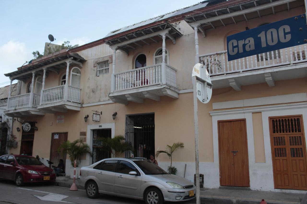 La Costena *