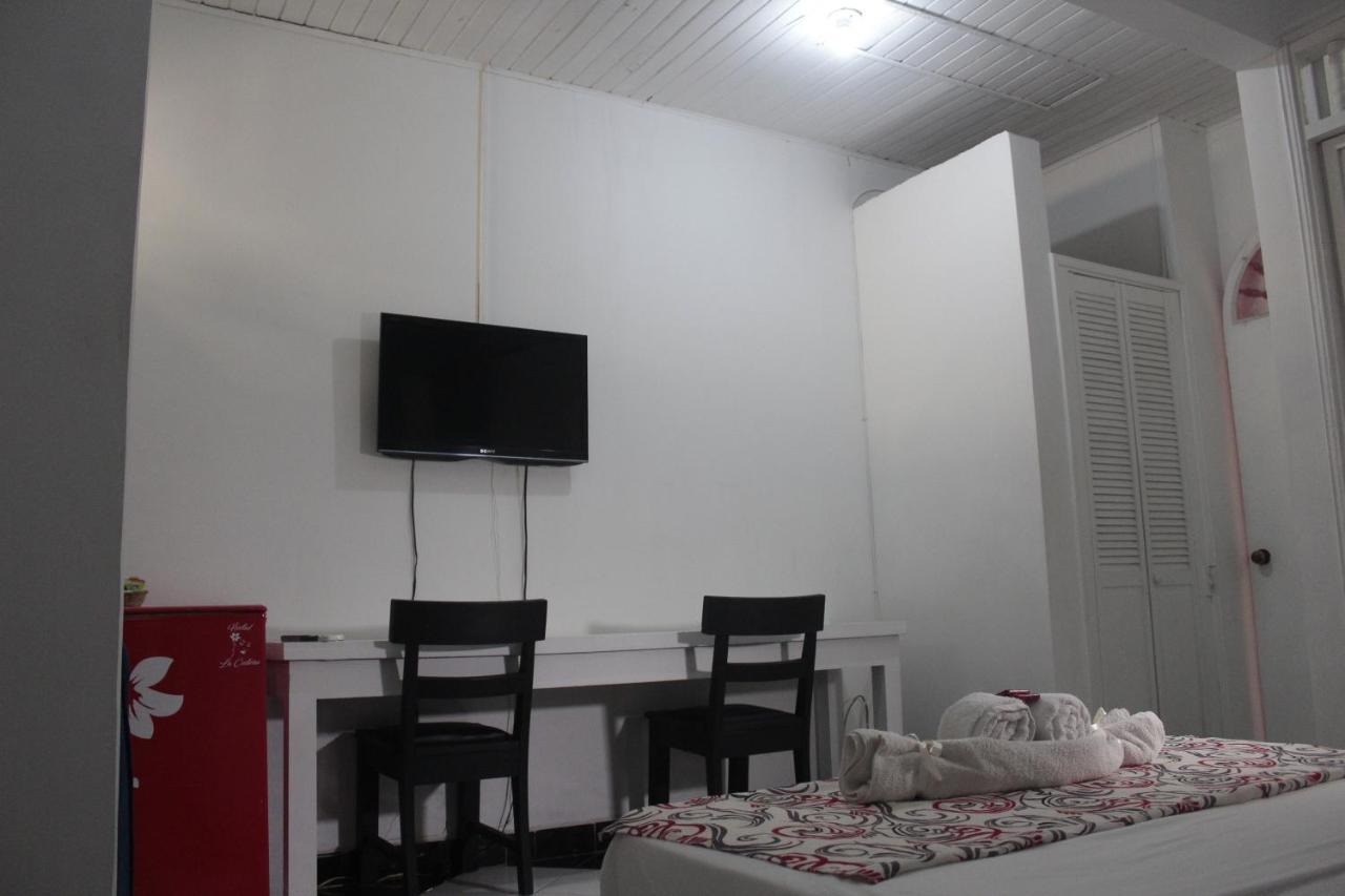 Hostal La Costena
